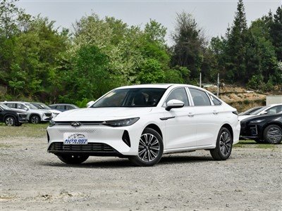 Kereta Hibrid Plugin Chery Fulwin A8