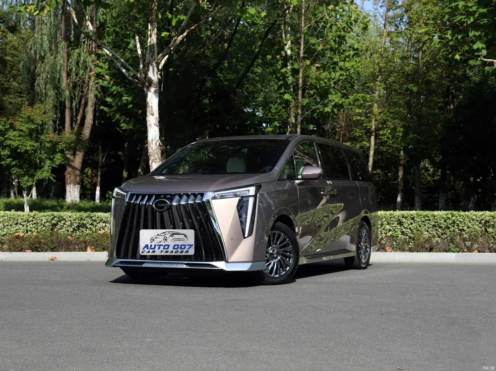 Kereta Hibrid Trumpchi M8